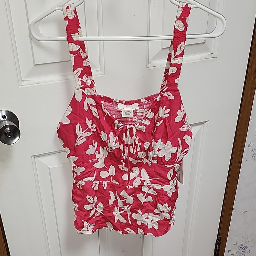 Urban Romantics Floral Pink Sleeveless Top NWT
